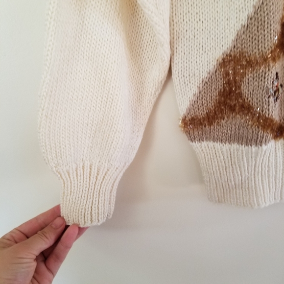 Vintage Cream and Brown Giraffe Sweater - Picture 2 of 7